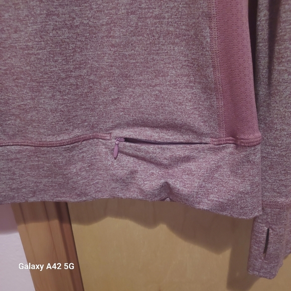 REVA workout top - Picture 10 of 10